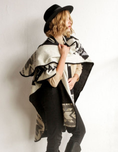 ARAS BLACK | PONCHO 2