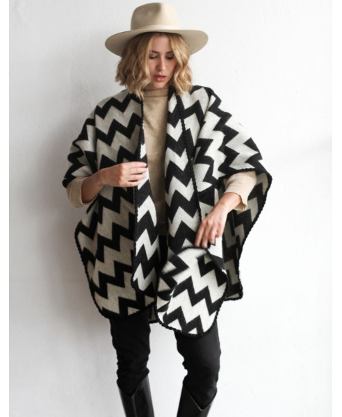 PEAKS| PONCHO